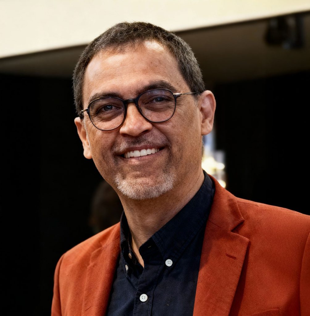 Roger Lazaro Img 1004x1024